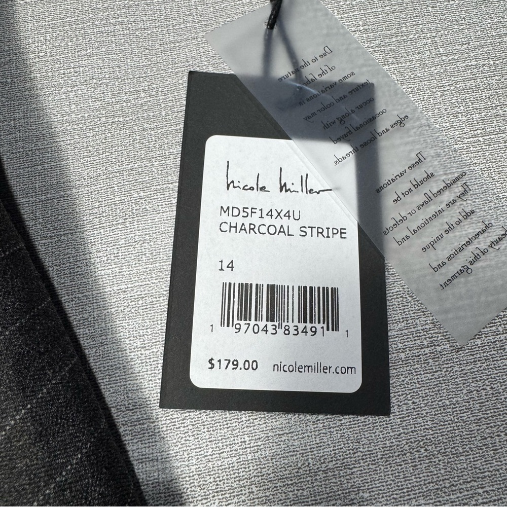 NWT New $179 Nicole Miller Grey Short Sleeve Asymmetrical Hem Dress Size 14 - Picture 7 of 9